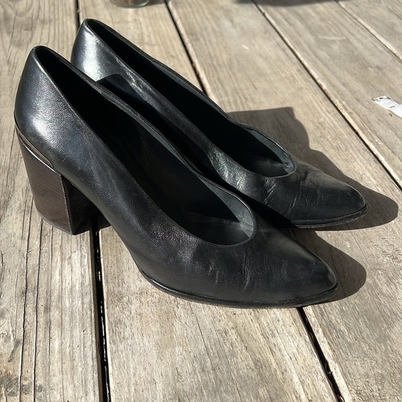 Stuart Weitzman Choke up Black Women's Pointed toe block heel pumps heels size 9 - Picture 2 of 12